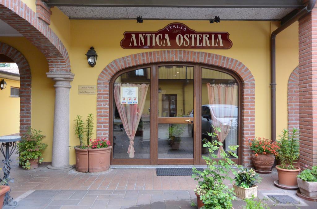 ホテル リストランテ イタリア チェルトーザ・ディ・パヴィーア エクステリア 写真